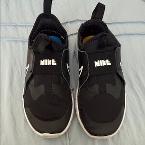 Nike Kids Black and White Sneakers size 12.5